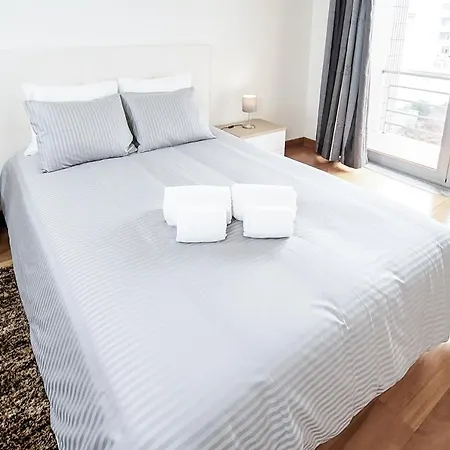 Photo House - Bairro Calmo No Centro De * Aveiro