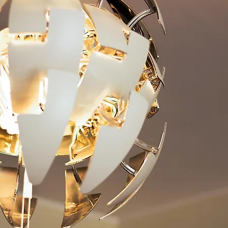 Photo House - Bairro Calmo No Centro De