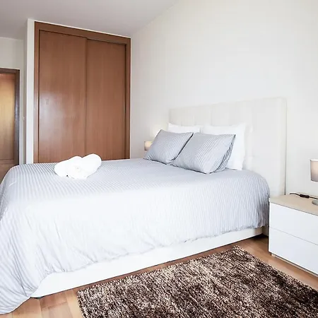 Photo House - Bairro Calmo No Centro De