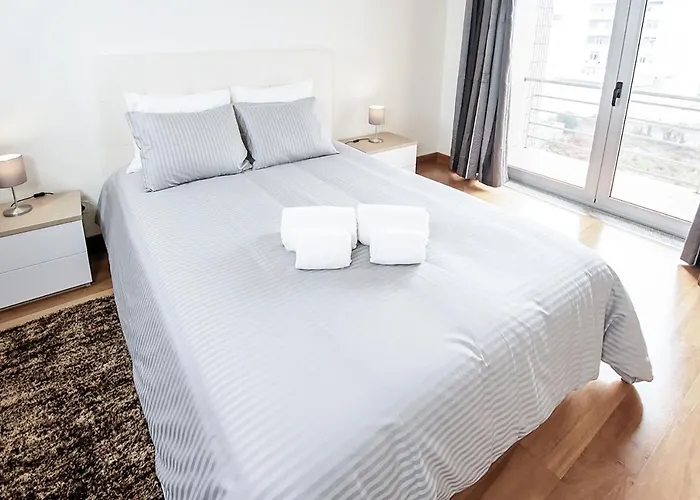 Photo House - Bairro Calmo No Centro De * Aveiro